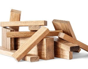 Extra suché odřezky tvrdých dřevin, délka do 15 cm, 500 kg